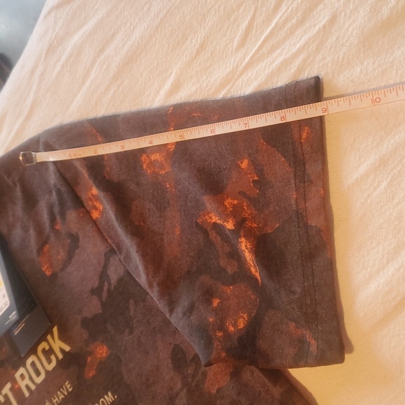 Under Armour Project Rock Vet Day Camo SS Sz. M TShirt NWT - Picture 14 of 16